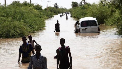 كارثة في السودان.. السيول قتلت العشرات ودمرت 4 آلاف منزل