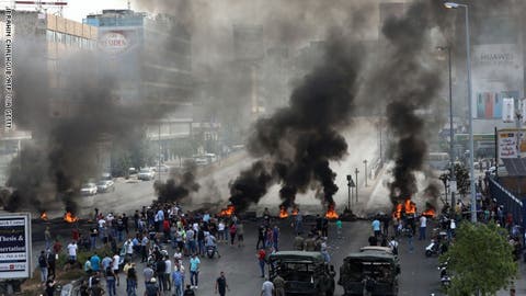 مقتل عنصر من قوات الأمن اللبناني في اشتباكات مع المحتجين وسط بيروت
