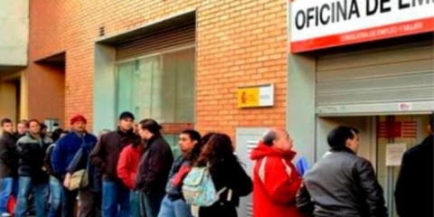 اسبانيا .. عدد العاطلين عن العمل بلغ حوالي 4 ملايين شخصا