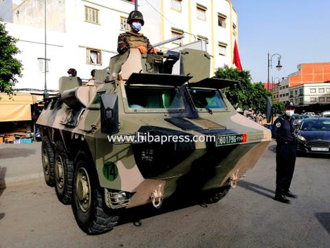 الجيش ينتشر في شوارع طنجة لضمان تطبيق إجراءات “الطوارئ الصحية” (فيديو + صور)