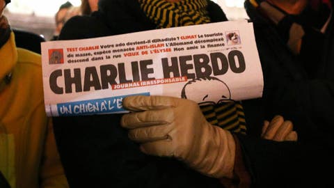 صحيفة فرنسية تعيد نشر رسوم مسيئة للإسلام وسط تنامي حملات الاستنكار