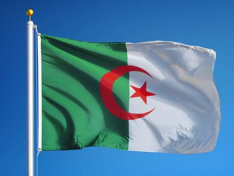 الجزائر .. قطع شبكة “الإنترنت” لمنع محاولات الغش في البكالوريا
