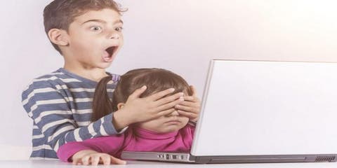 مطالب بحجب المواقع الإباحية لحماية الأطفال من مخاطر الانترنيت