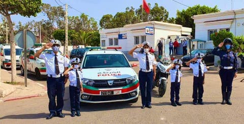 ولاية أمن أكادير تستقبل ثلاث “شرطيات صغيرات” وتمنحهن لوحات إلكترونية (صور)