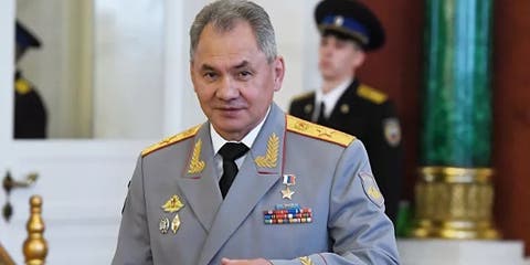 روسيا .. وزير الدفاع يتلقى لقاح “كورونا”