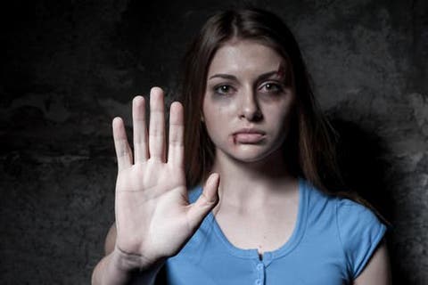 المصلي تستعرض التدابير المتخذة لحماية النساء من العنف الأسري