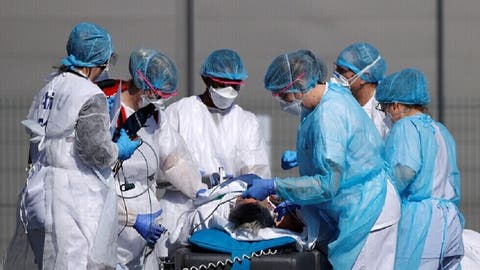 فرنسا تسجل 523 وفاة جديدة بفيروس كورونا