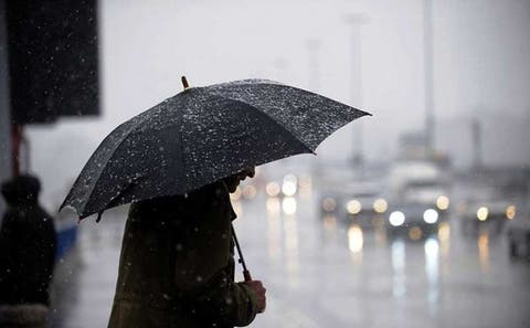 أمطار رعدية قوية يومي الأربعاء والخميس بعدد من مناطق المملكة