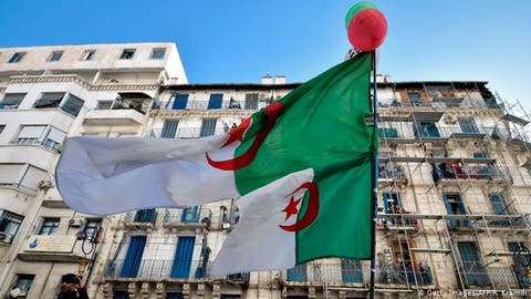 محكمة جزائرية تقضي بسجن مالك مجموعة النهار الإعلامية
