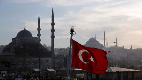 تركيا تسجل 3045 إصابة و93 وفاة جديدة بفيروس كورونا