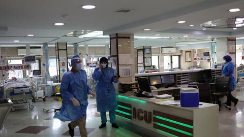 ايران تسجل 13.352 إصابة جديدة بفيروس كورونا