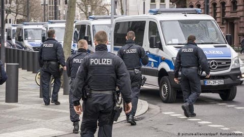ألمانيا .. إصابات في حادث دهس مجهول لمجموعة من الأشخاص