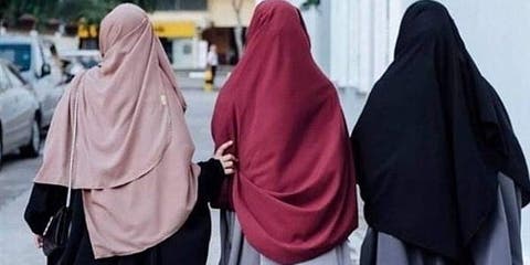 لسماحها للطلاب بارتداء الحجاب.. إغلاق مدرسة فرنسية بتهمة “الانفصالية”