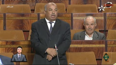 دخل قلوب المغاربة بعفويته بالبرلمان.. وفاة البرلماني الحركي مصطفى المخنتر