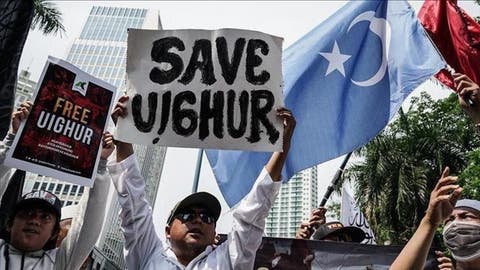 “هواوي” تساعد الحكومة الصينية على اضطهاد مسليمي الايغور!