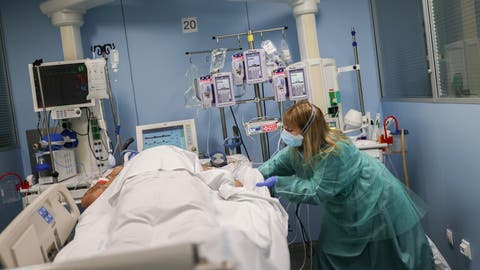 فرنسا تُسجل 23292 إصابة و649 وفاة جديدة بفيروس كورونا