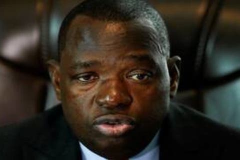 وفاة وزير خارجية زيمبابوي بكورونا