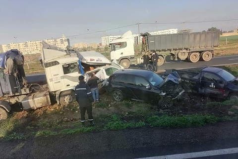 فاجعة بالطريق السيار برشيد-مراكش.. اصطدام أزيد من 30 سيارة