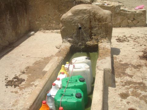 رئيس جماعة يُطالب ”الحافيظي“ بتمكين الساكنة من الماء الشروب