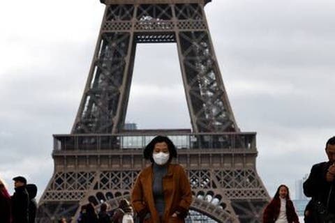 الحكومة الفرنسية تدرس إغلاق باريس 3 أسابيع