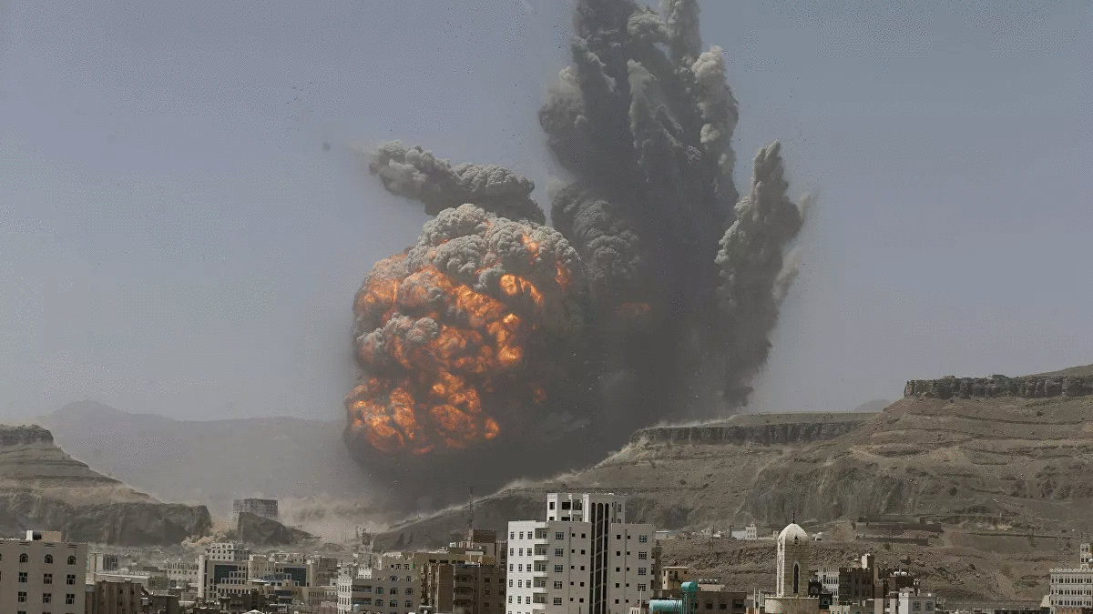 التحالف العربي يشن هجمات جوية على صنعاء ضد " الحوثيين"