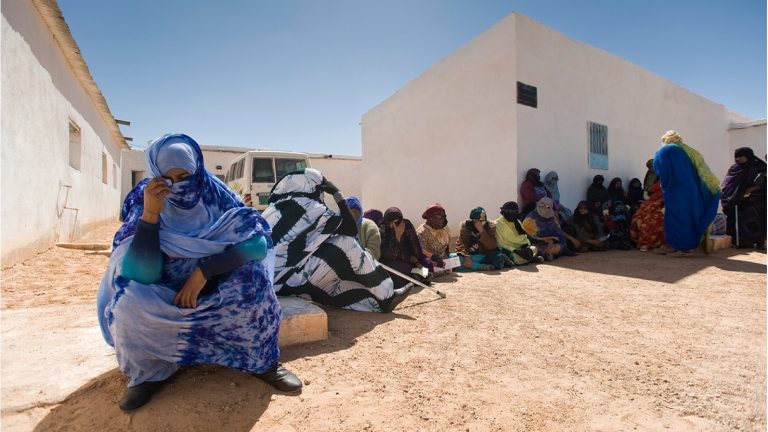 خبير إسباني يدعو لـ”فتح ممر بشكل عاجل” لعودة المختطفين في مخيمات تندوف لديارهم