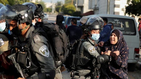 لشرطة الإسرائيلية تقتل فلسطينيا