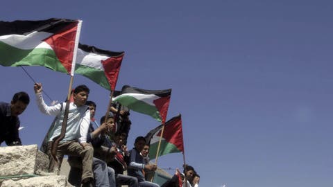 الفلسطينيون يحيون الذكرى ال45 لـ”يوم الأرض”