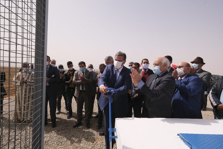 خنوش يطلق عدداً من مشاريع التنمية الفلاحية والقروية بجهة الشر