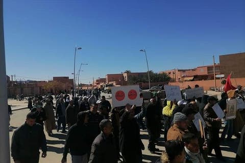 فجيج .. فلاحون يحتجون ضد استفزازات وتدخلات الجيش الجزائري