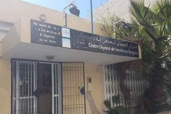 آيت الطالب يعفي مدير مركز تحاقن الدم بطنجة