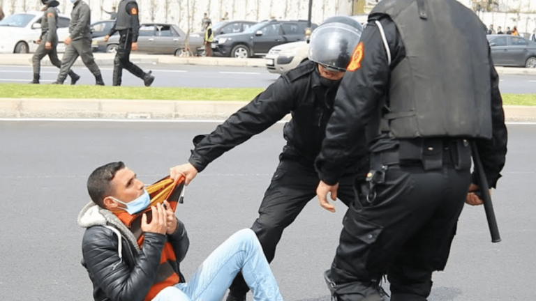 تعنيف الأساتذة المتعاقدين بشوارع الرباط يجر وزير الداخلية للمساءلة البرلمانية