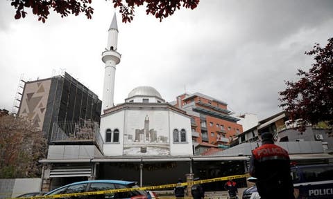 طعن خمسة أشخاص داخل مسجد في ألبانيا