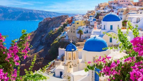 اليونان تعلن عن عودة السياحة بحلول 15 ماي المقبل