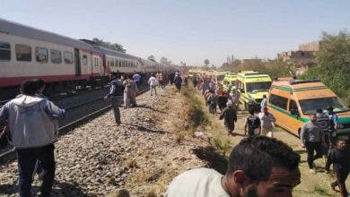 Photo of مصر.. قطار يخرج عن القضبان وأنباء عن ضحايا