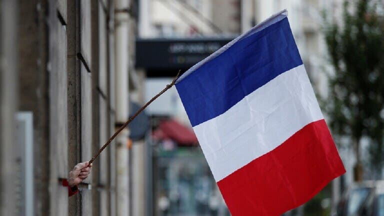 فرنسا تعلن تجاوز الموجة الثالثة من كورونا