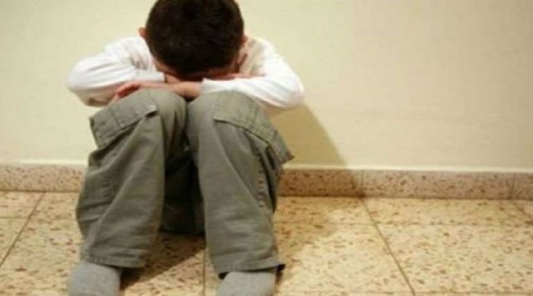 .. إعتقال أستاذ بتهمة التحرش الجنسي بـ 5 أطفال