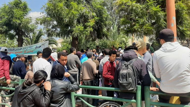 تفاصيل انتحار أربعيني ببوفكران.. ووالدته :"تعرض للتعنيف والحكرة"