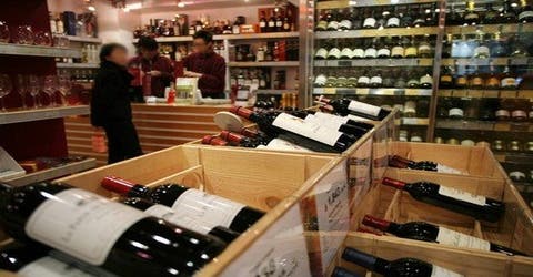 MR baraka 11:21 م (قبل 14 دقيقة) HIBAPRESS، reda، أنا أكادير : السلطات تتراجع عن قرار منع بيع الخمور للأجانب
