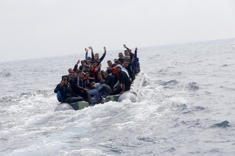 هل فتح المغرب حدوده البحرية لعبور المهاجرين السريين الى إسبانيا?