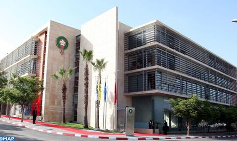جامعة لقجع تُطلق بوابة رسمية تخص قطاع التحكيم