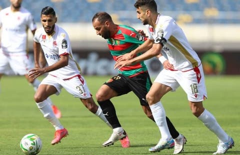 الوداد يفوز على مولودية الجزائر ويتأهل إلى نصف نهائي دوري الأبطال