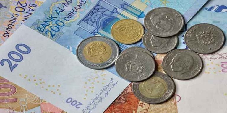تحسن سعر صرف الدرهم أمام الدولار بـ 0.20 في المائة