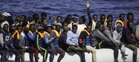 لأسباب انسانية .. المغرب يسمح رسميا للمهاجرين الأفارقة بالعبور لإسبانيا