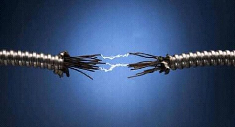 شاب يقضي نحبه في سوق "للازهرة" بالجديدة جراء صعقة كهربائية