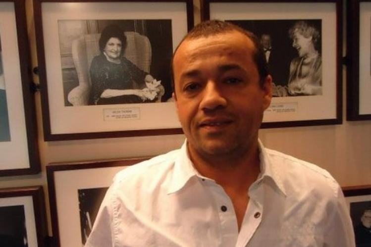 أكادير.. الناشط الفايسبوكي "الطاوجني" يتعرض لمحاولة إحراق وجهه ب " الماء القاطع"