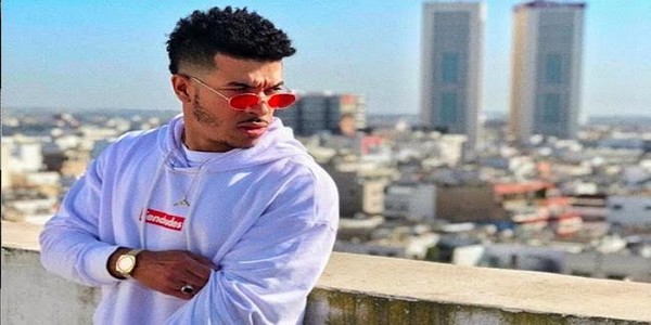 ديزي دروس ينعي صديقه بكلمات مؤثرة
