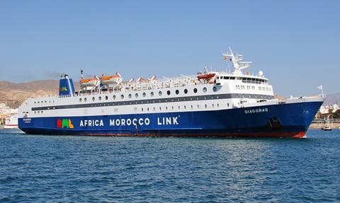 السلطات المغربية تتباحث مع البرتغال لجعل “بورتيماوو” ميناءا لعبور الجالية