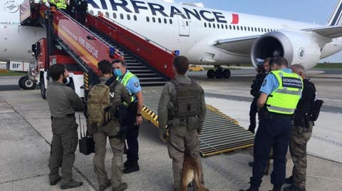 “عبوة ناسفة” في طائرة قادمة من تشاد تستنفر الأمن الفرنسي