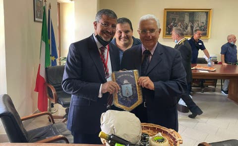 إيطاليا :قنصلية متنقلة لتقريب الخدمات لمغاربة كروطوني